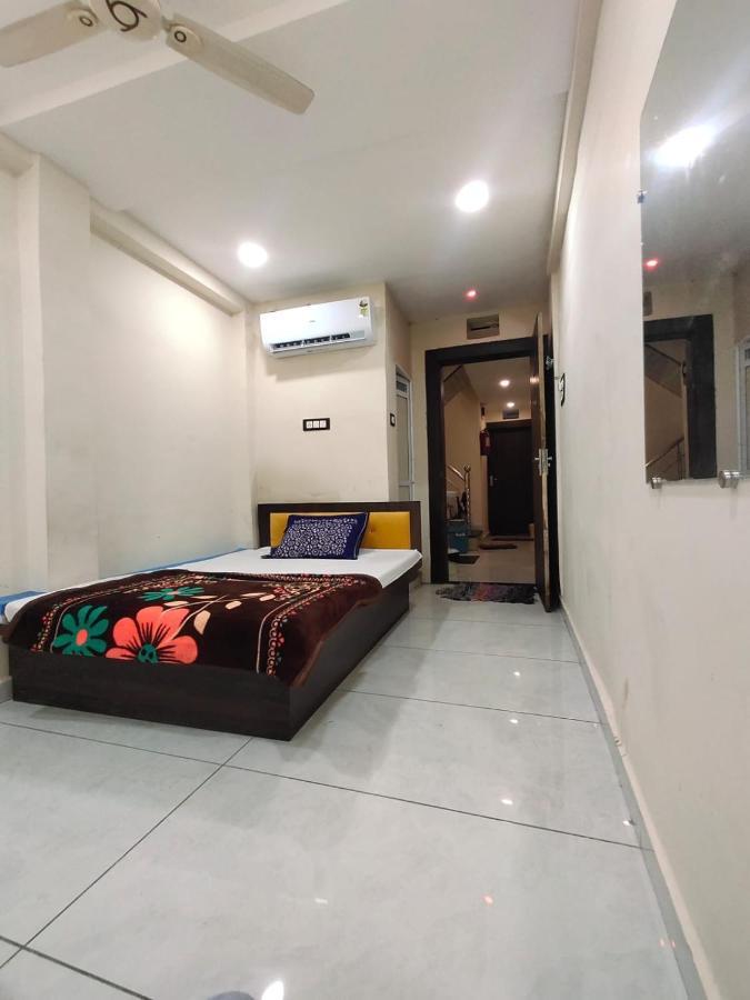 Hotel Shipra Inn อุจเจน ภายนอก รูปภาพ