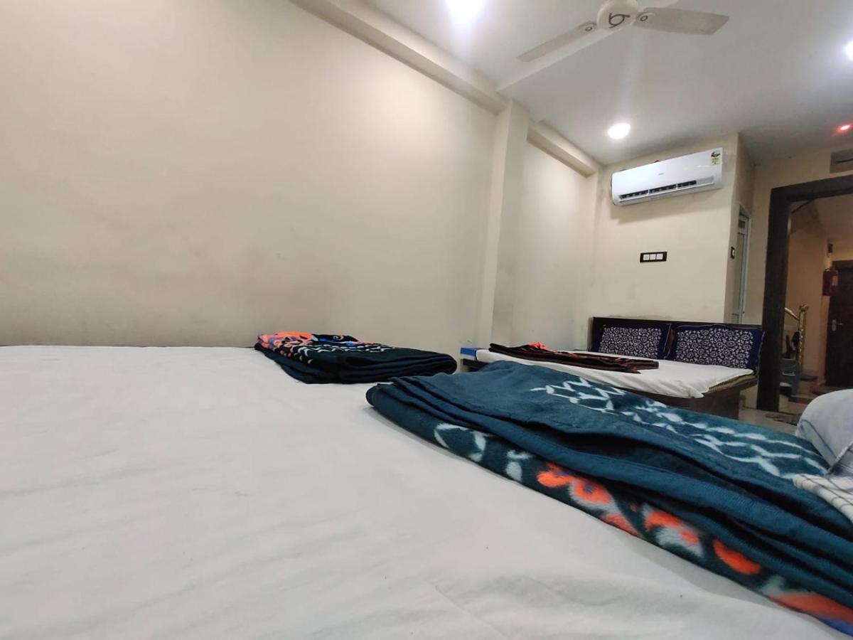 Hotel Shipra Inn อุจเจน ภายนอก รูปภาพ