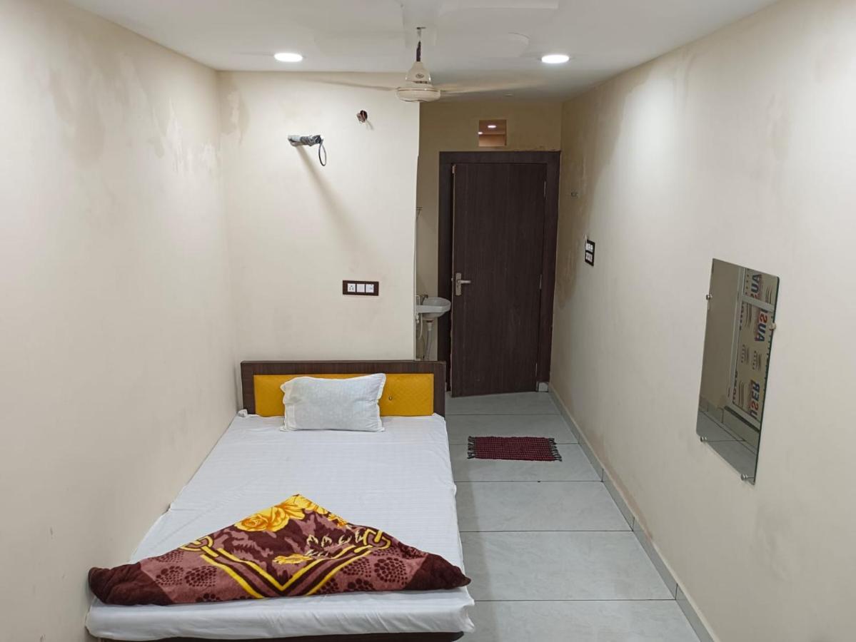 Hotel Shipra Inn อุจเจน ภายนอก รูปภาพ