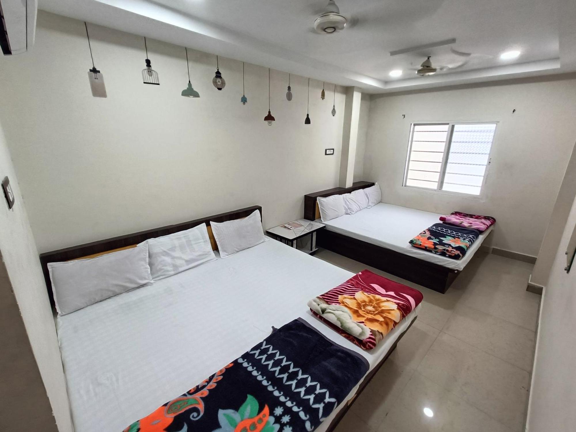 Hotel Shipra Inn อุจเจน ภายนอก รูปภาพ