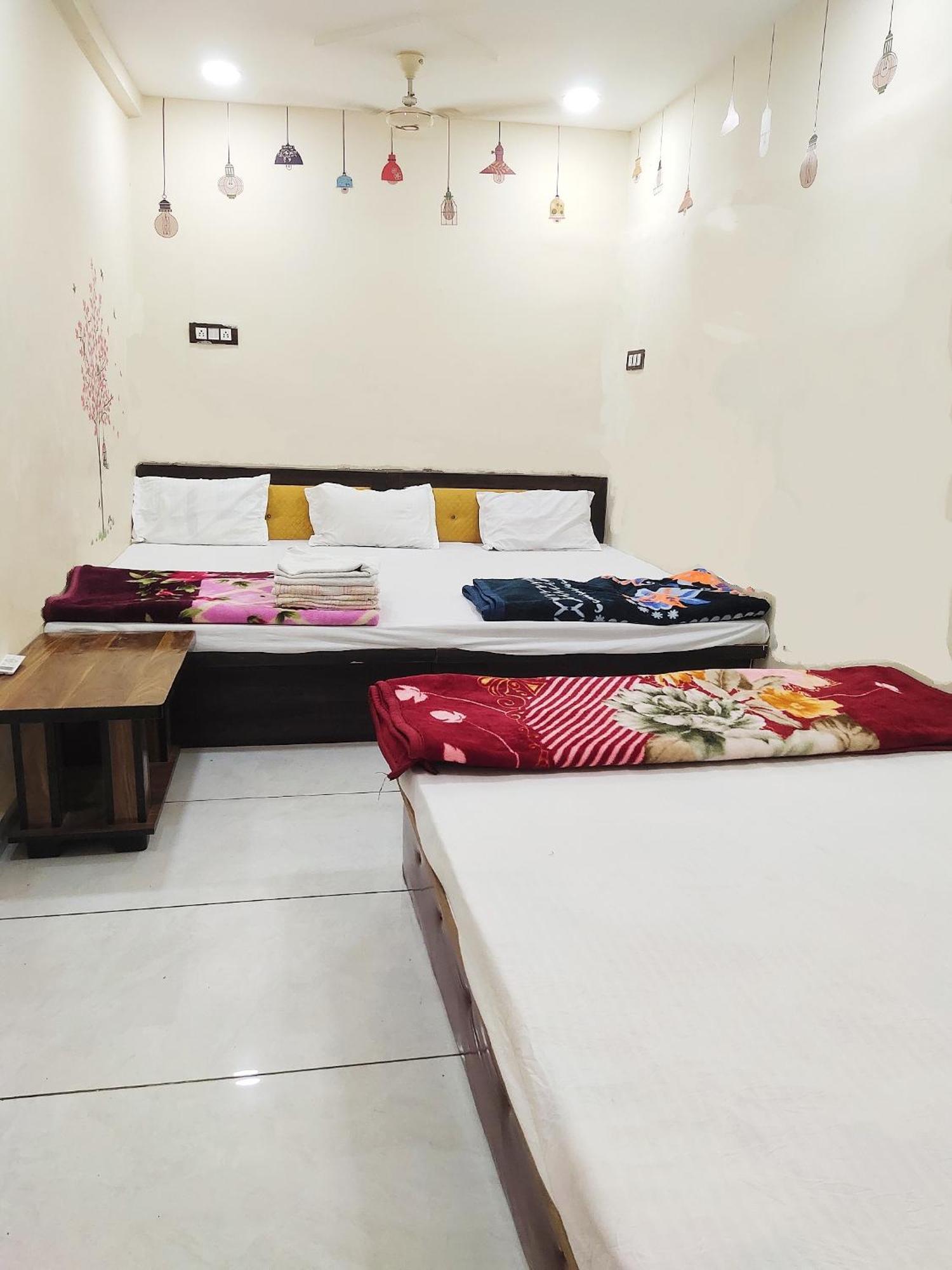 Hotel Shipra Inn อุจเจน ภายนอก รูปภาพ
