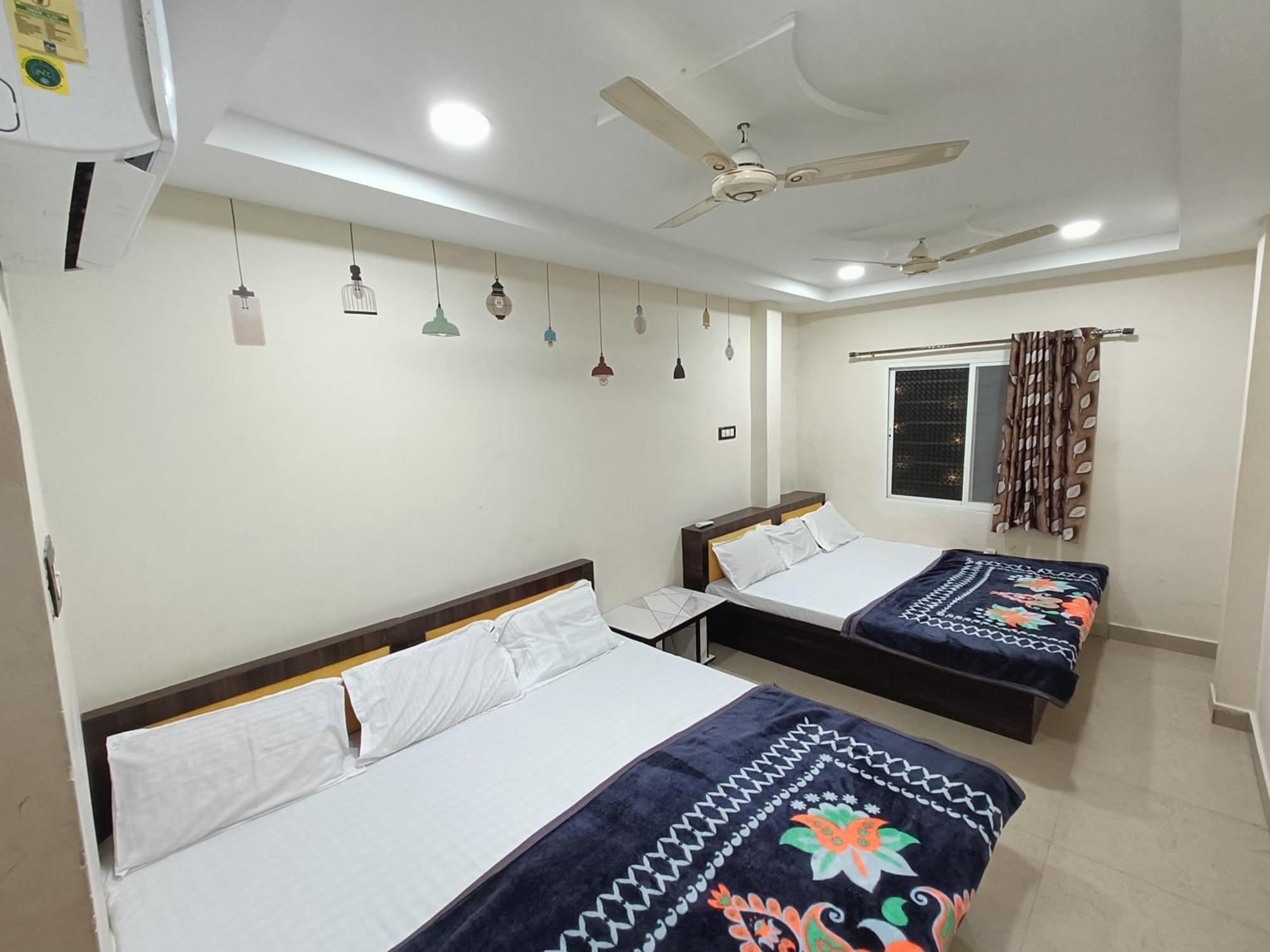 Hotel Shipra Inn อุจเจน ภายนอก รูปภาพ