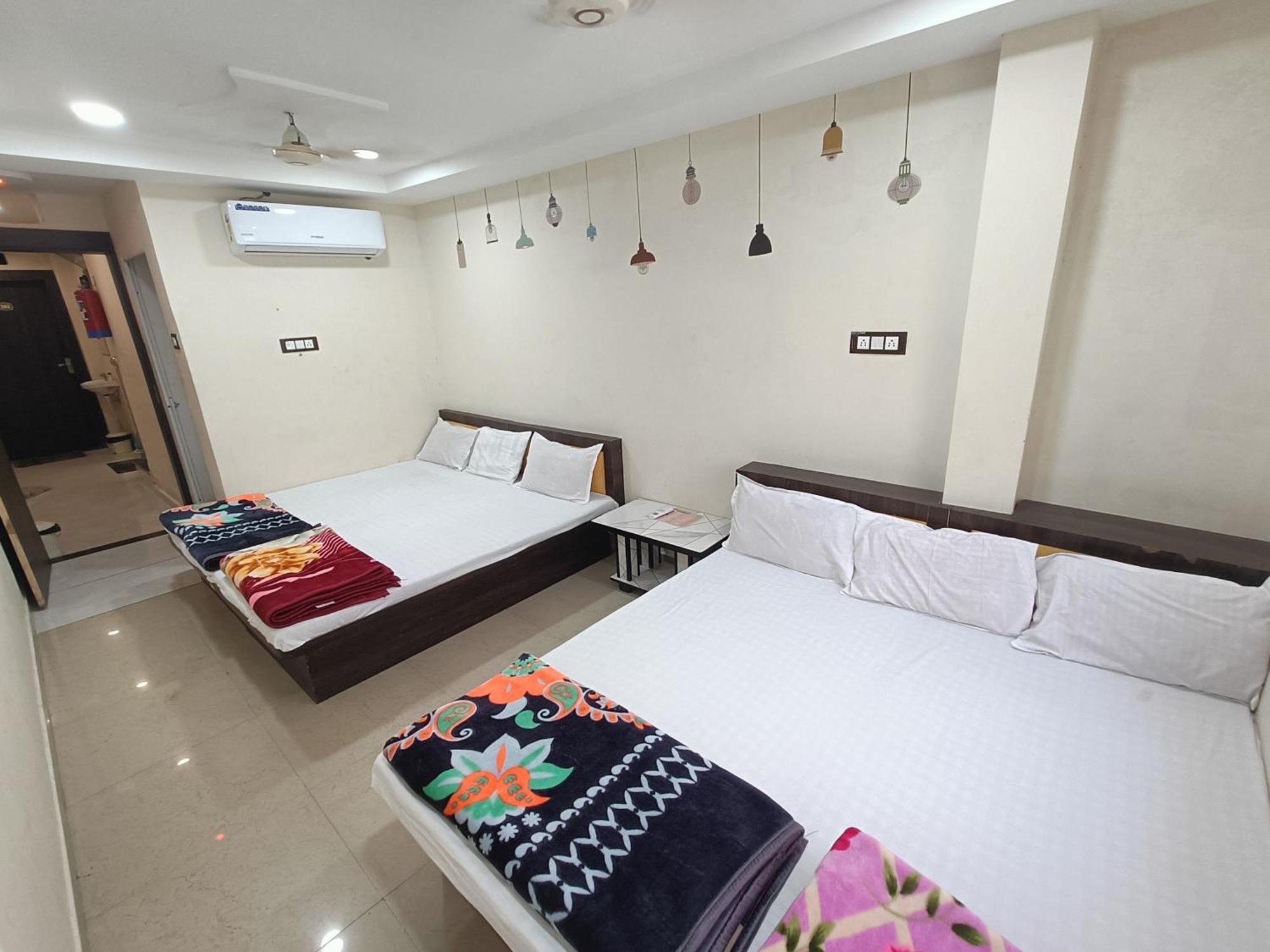 Hotel Shipra Inn อุจเจน ภายนอก รูปภาพ