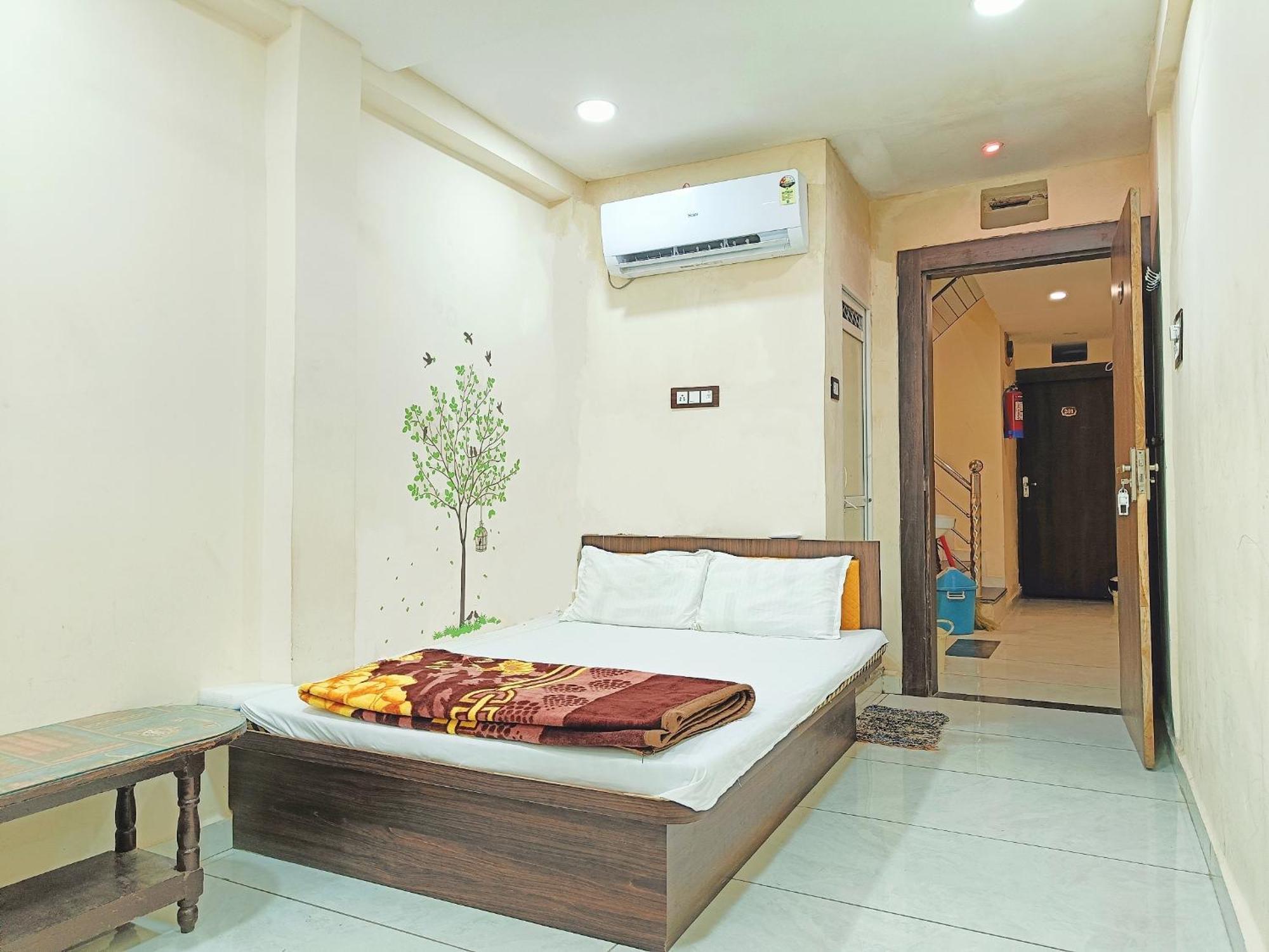 Hotel Shipra Inn อุจเจน ภายนอก รูปภาพ